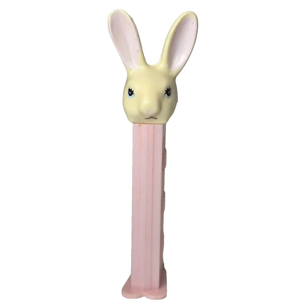 VINTAGE PEZ EASTER BUNNY LIGHT PINK DISPENSER WITH FEET‎ COLLECTIBLE EUC